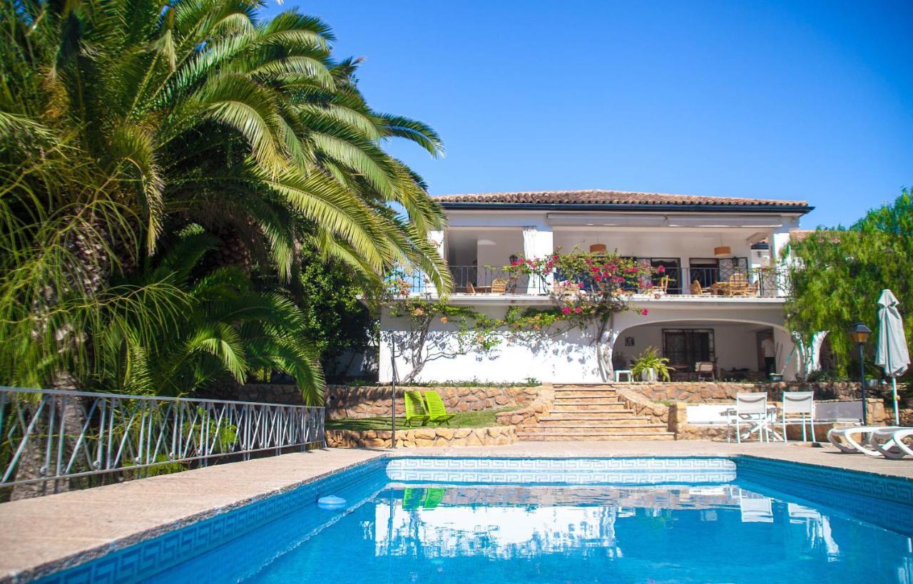 Altozano With Pool, Barbeque, Large Garden, And Fantastic Sea Views Villa Benidorm