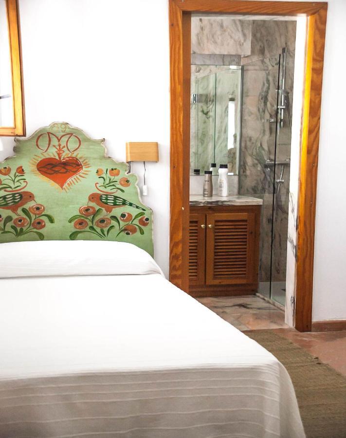 Villa Altozano With Pool, Barbeque, Large Garden, And Fantastic Sea Views *