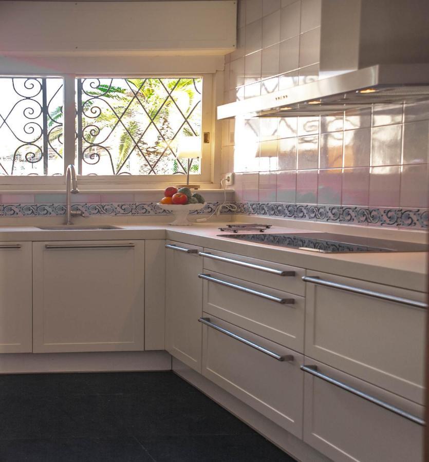 Altozano With Pool, Barbeque, Large Garden, And Fantastic Sea Views * Benidorm