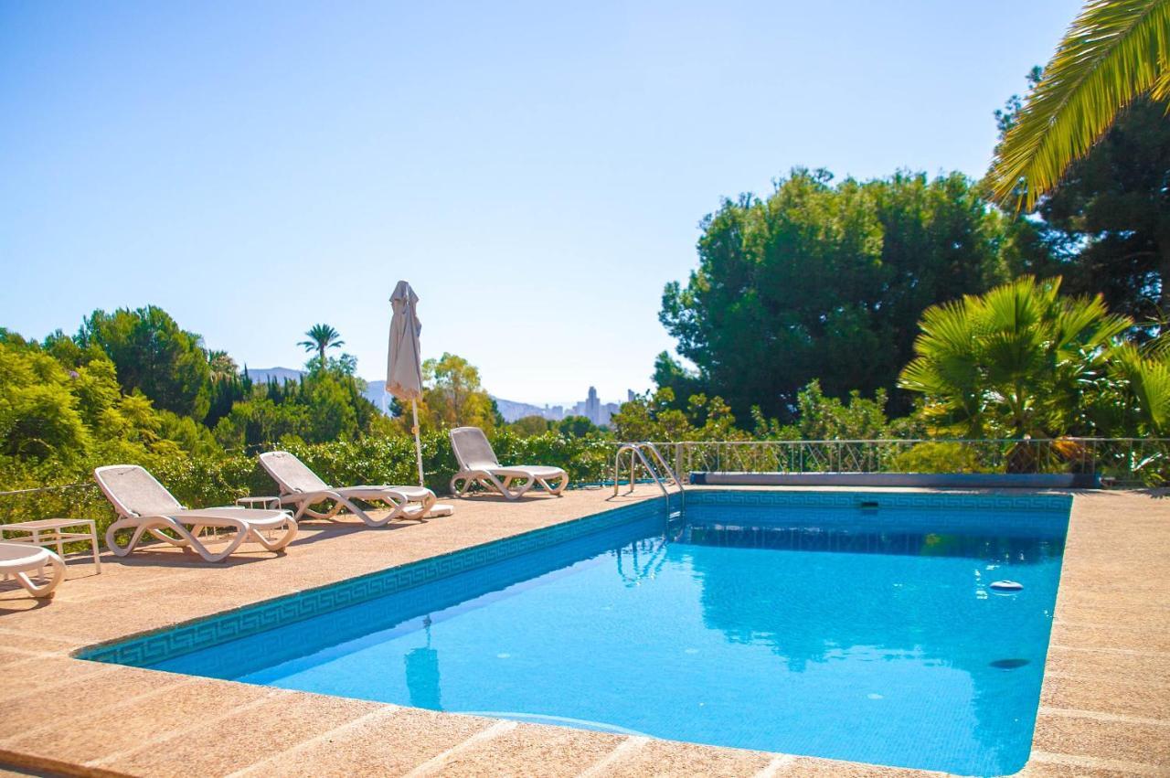 Villa Altozano With Pool, Barbeque, Large Garden, And Fantastic Sea Views *