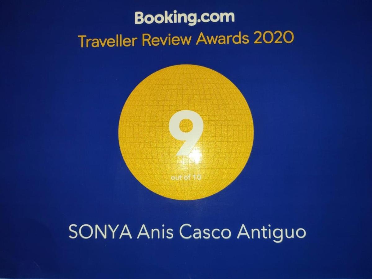 Sonya Anis Casco Antiguo * Benidorm