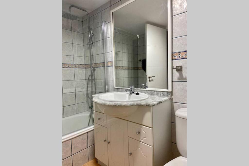 Ideal 1 Apartment *
