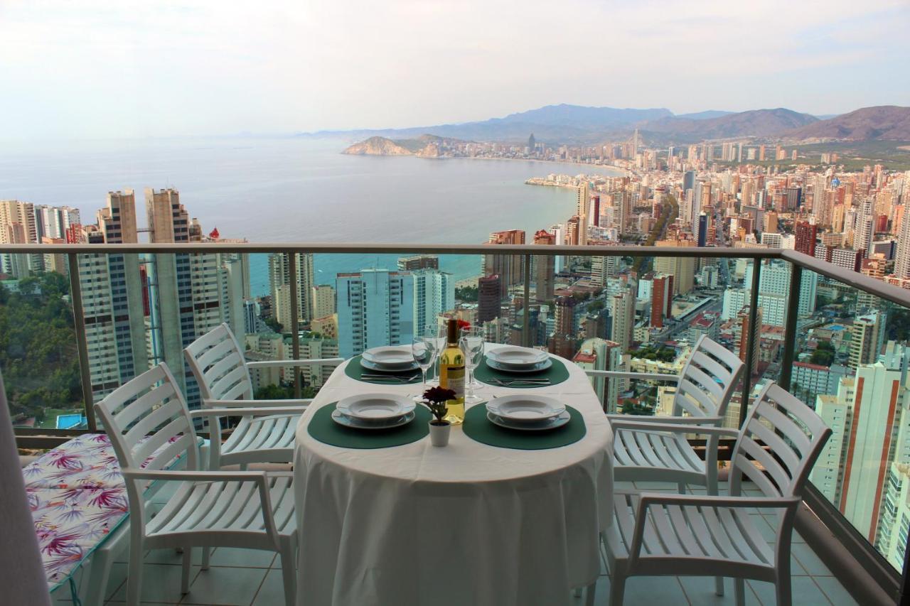 Skyline 33 Two Bedroom With Sea Views Apartment *