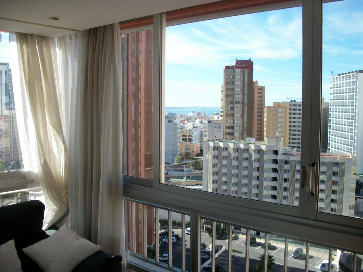 Alteanos, Centrico Y Confortable, Soleado, Con Piscina Y Jardines, Tenis, Parking Exterior Comunitario, Y La Playa Andando 10 Min * Benidorm