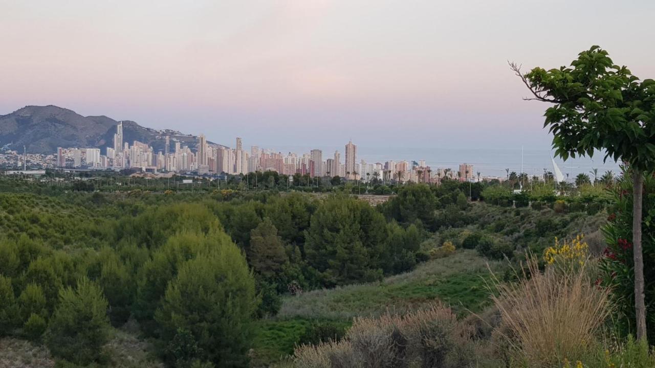 Appartement Disponible En Abril-wifi-3hab, 6 Pers, -piscina, Aire Acondi-parking Opcionable Extra Benidorm