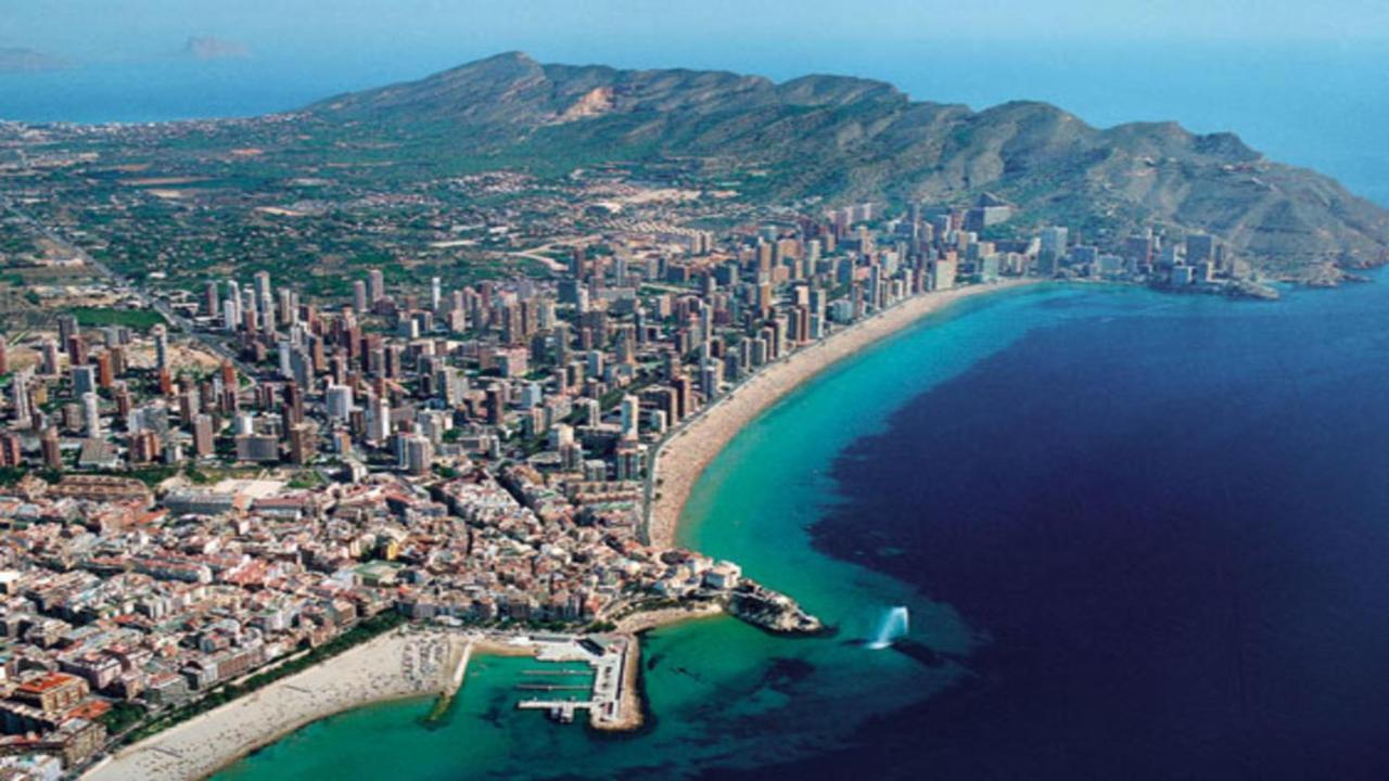 Disponible En Abril-wifi-3hab, 6 Pers, -piscina, Aire Acondi-parking Opcionable Extra Appartement *