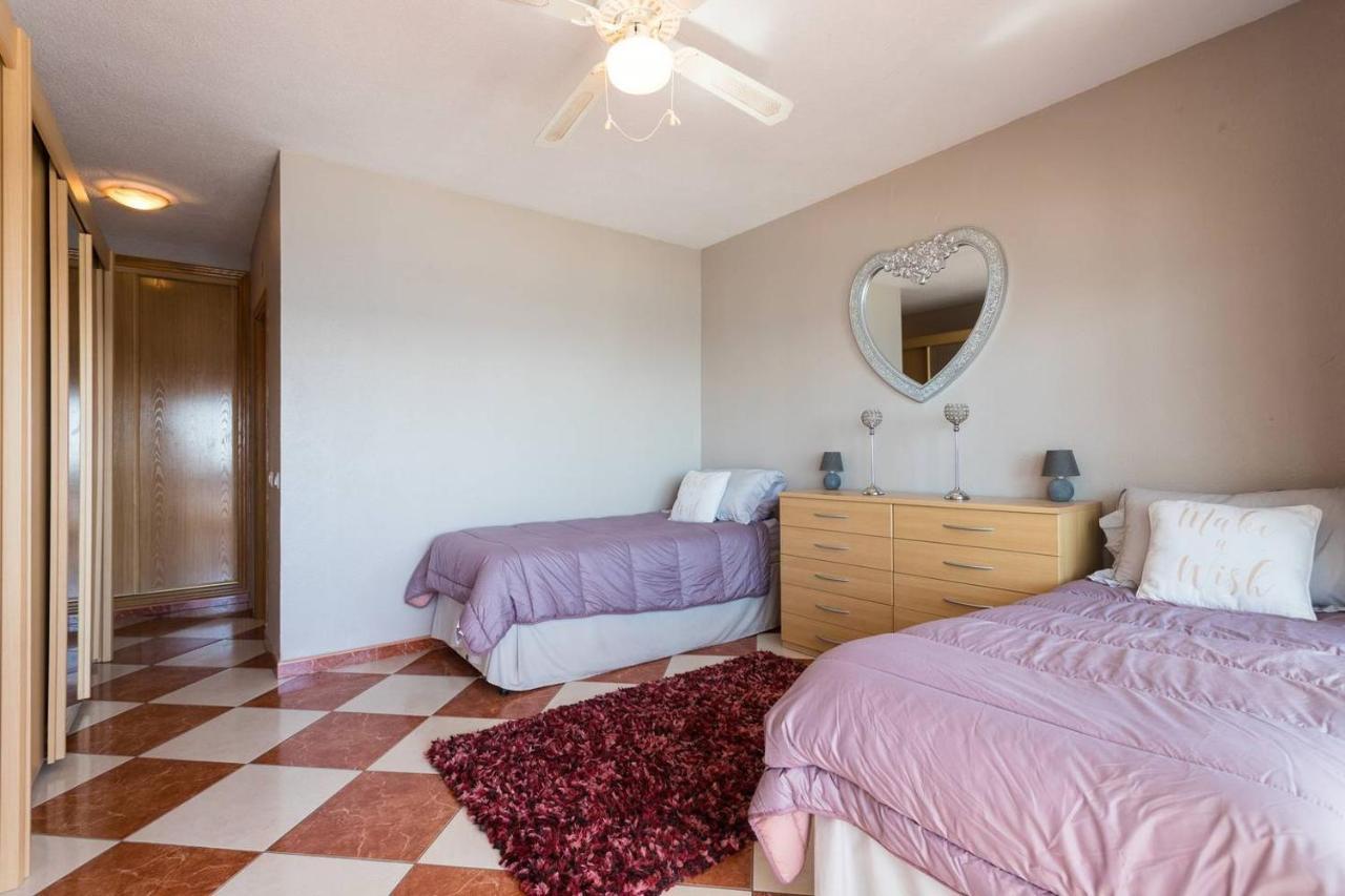 Apartment Luxury 2 Bedroom Sea View