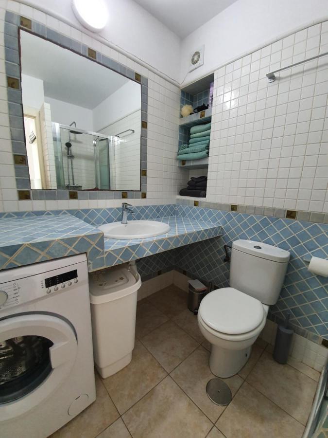 Los Fernandos, 1st Line Beachfront Poniente, 2 Bedroom Ocean Terrace Appartement Benidorm