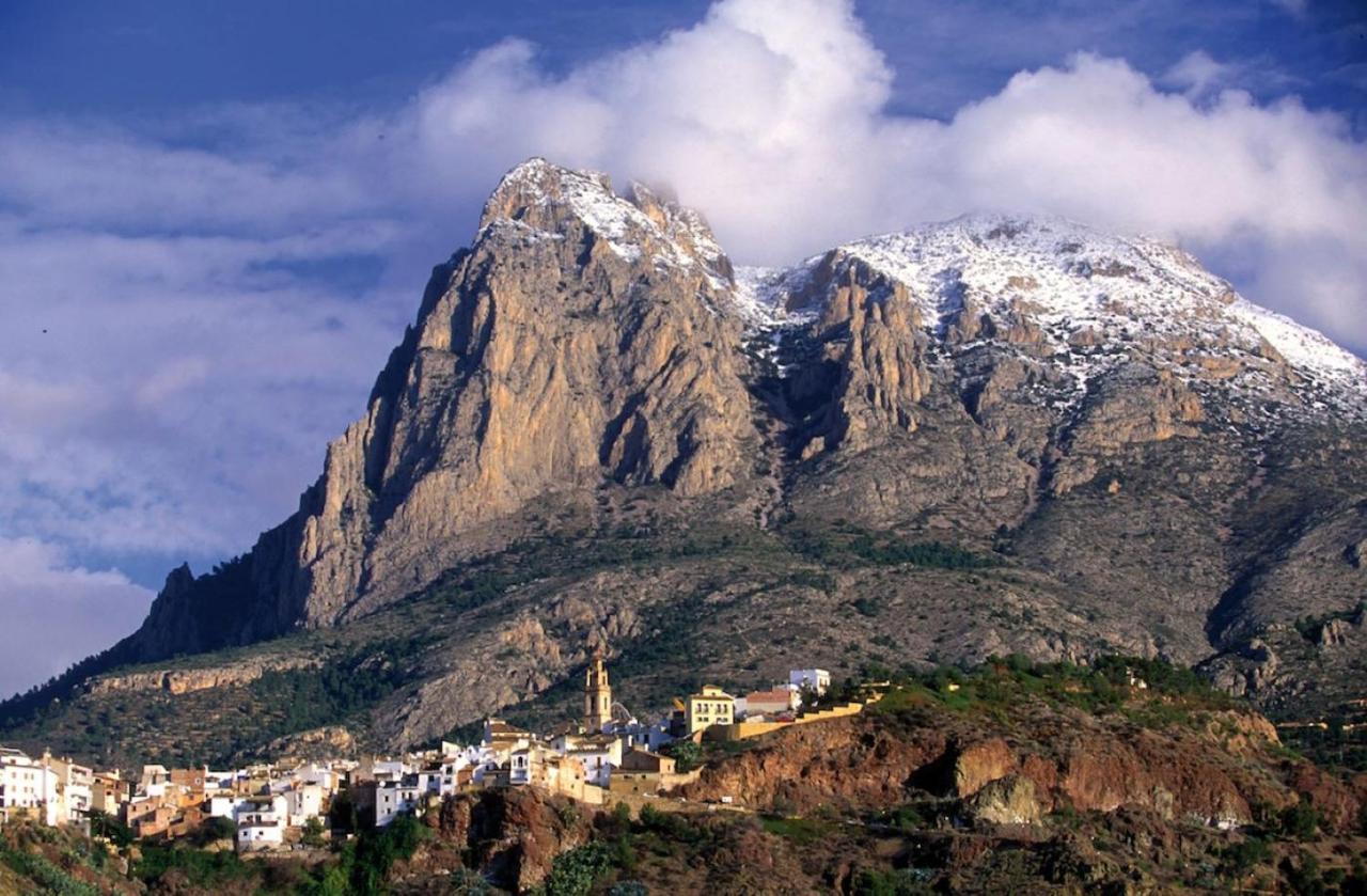 A838 - Calas - 2004 Finestrat S.l. Benidorm