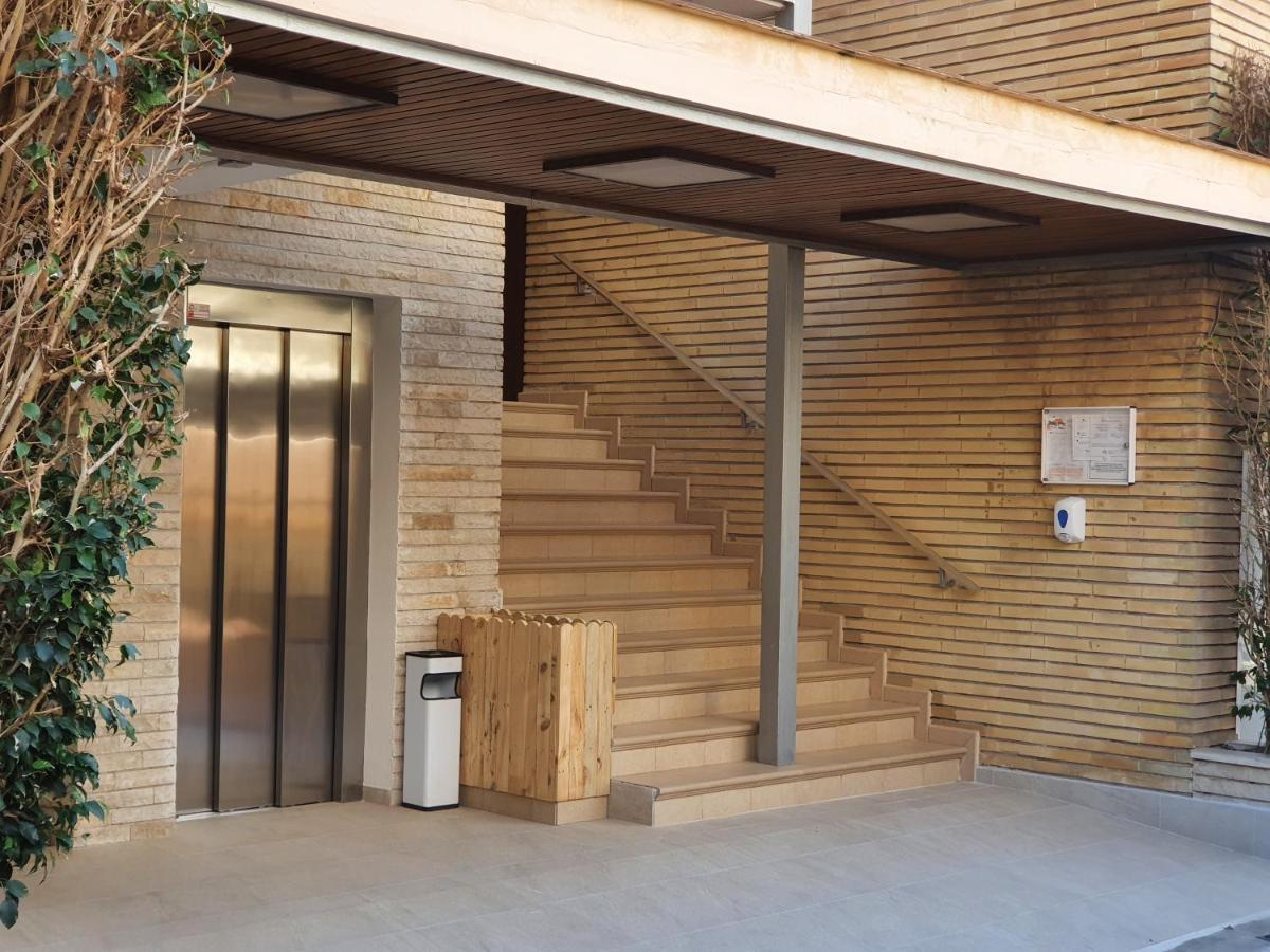 Esmeralda, Beachfront Poniente, 1st Line Frontal Seaview, Ocean Terrace *
