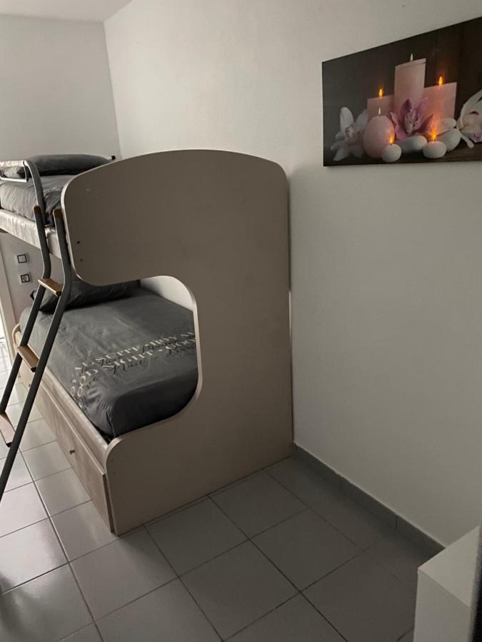 Belle Vue 1ere Lignee Marina Apartment *
