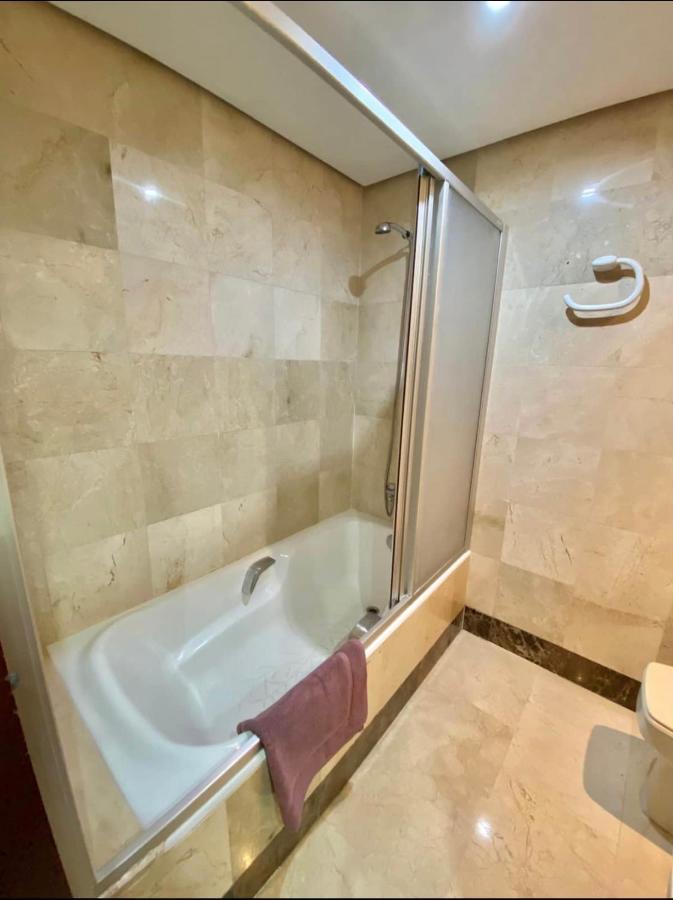 Apartment Primera Linea De Playa, Benidorm. *