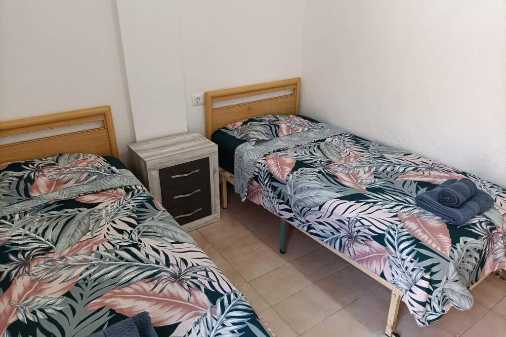 2 Bedroom Townhouse In Beautiful Gated Complex Benidorm