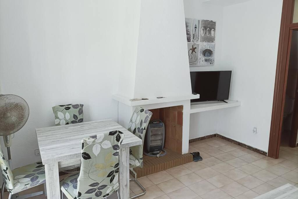 2 Bedroom Townhouse In Beautiful Gated Complex Benidorm