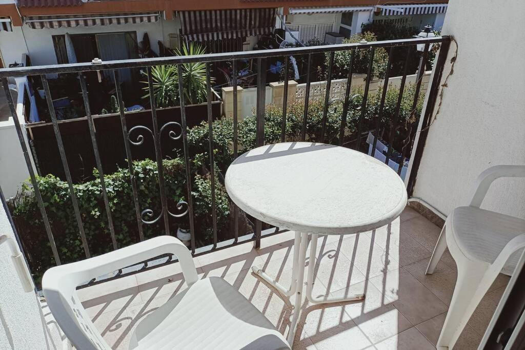 2 Bedroom Townhouse In Beautiful Gated Complex