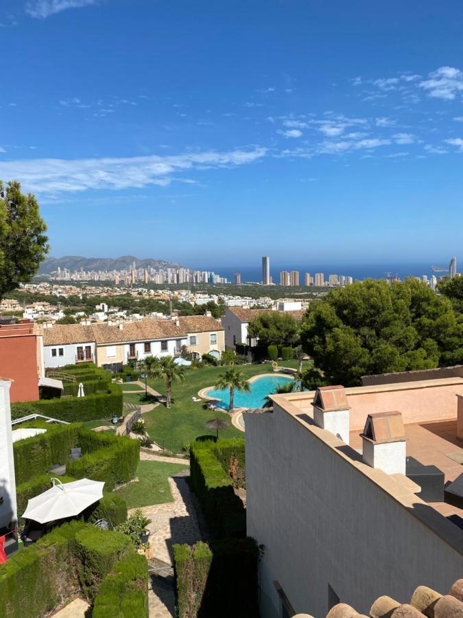 Сasa de vacaciones Urbanizacion Sierra Cortina Casa O *