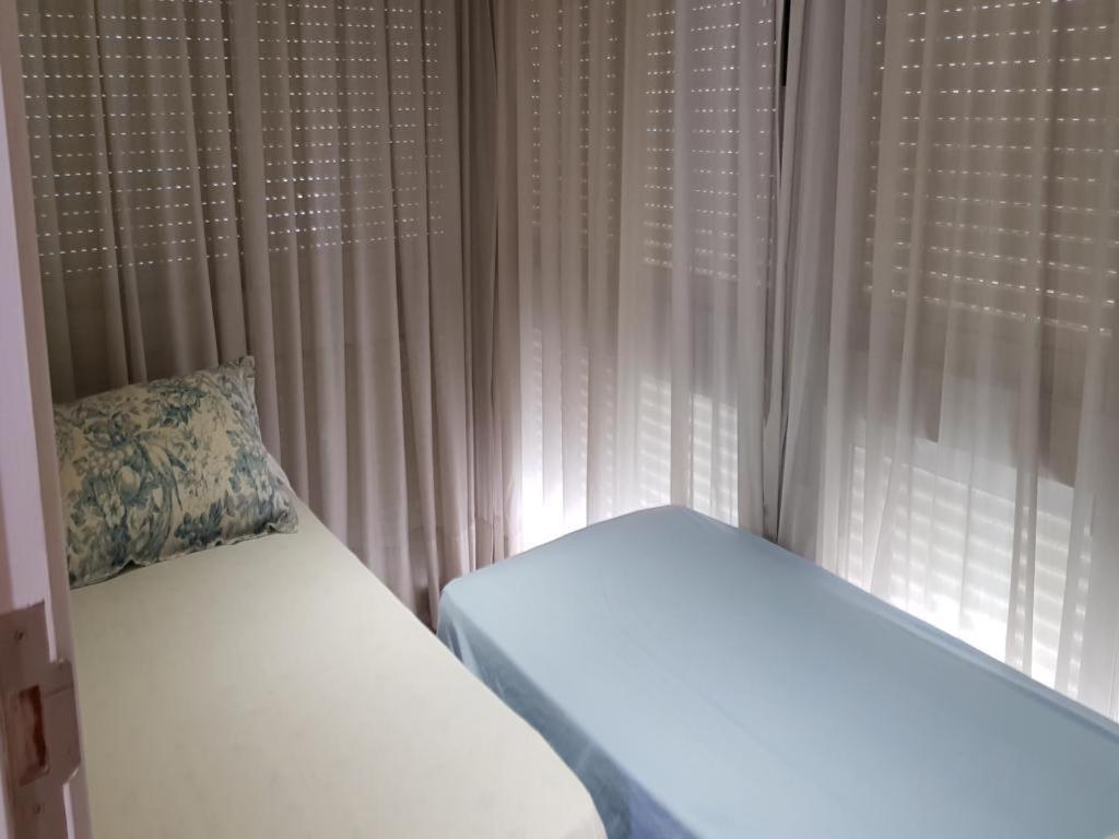 Fin Semana Apts, 4a6 Pax 2ªlinea Playa, Con Aire, Piscina, Garaje Apartamento Benidorm
