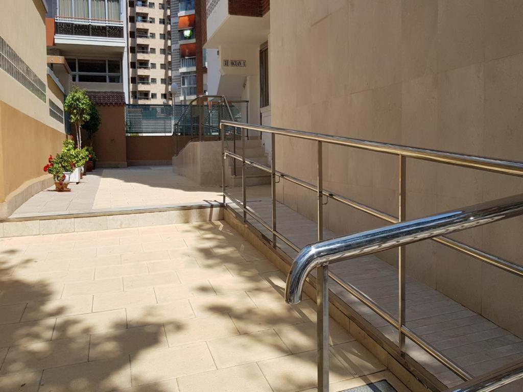 Apartamento Fin Semana Apts, 4a6 Pax 2ªlinea Playa, Con Aire, Piscina, Garaje Benidorm