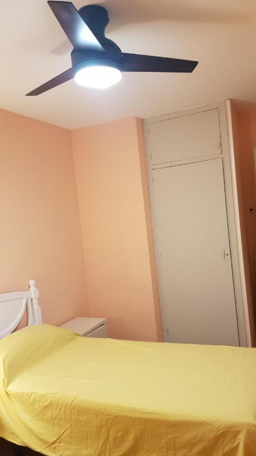 Disponible En Abril-wifi-3hab, 6 Pers, -piscina, Aire Acondi-parking Opcionable Extra Benidorm