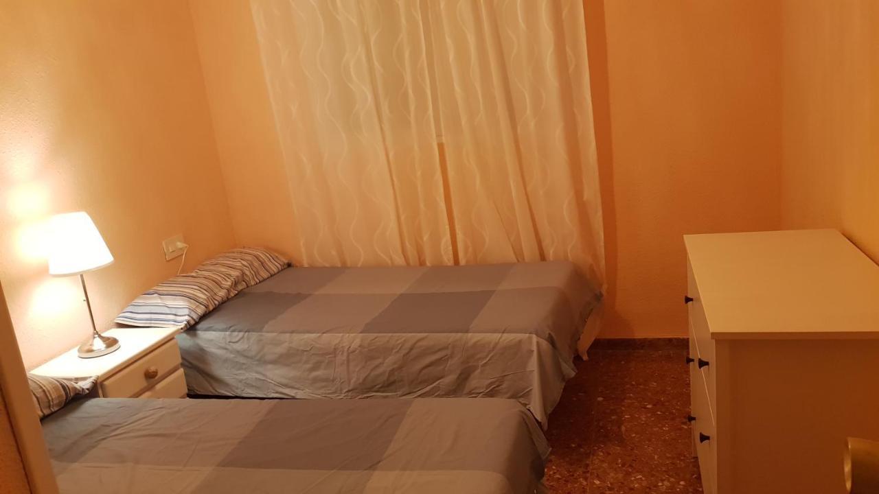 Disponible En Abril-wifi-3hab, 6 Pers, -piscina, Aire Acondi-parking Opcionable Extra *
