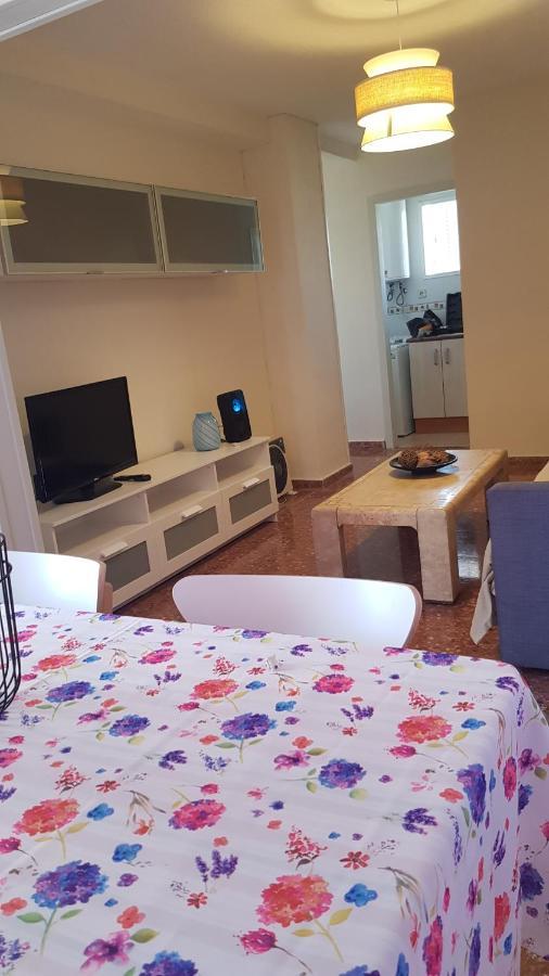 Disponible En Abril-wifi-3hab, 6 Pers, -piscina, Aire Acondi-parking Opcionable Extra Benidorm