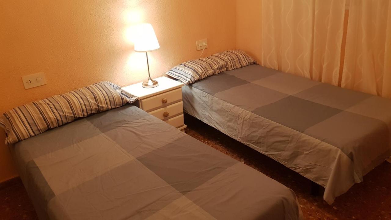Disponible En Abril-wifi-3hab, 6 Pers, -piscina, Aire Acondi-parking Opcionable Extra *