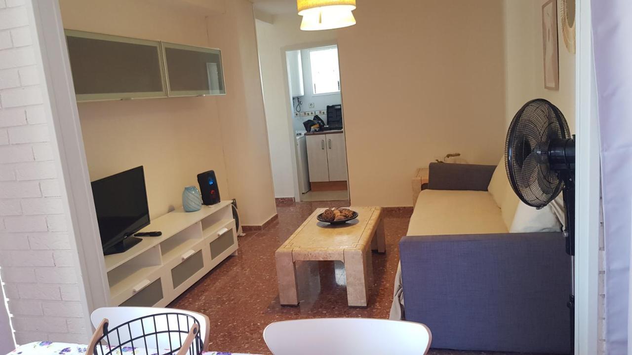 Appartement Disponible En Abril-wifi-3hab, 6 Pers, -piscina, Aire Acondi-parking Opcionable Extra Benidorm