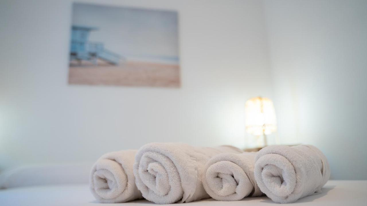 Apartment Junto A La Playa De *