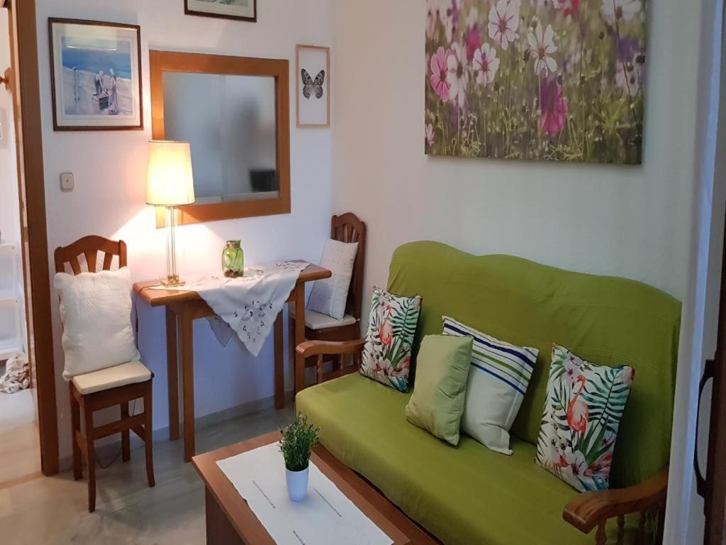Apartamento 1ªlinea 4-5 Pax Wifi-benidorm1hab Y 2 Sofas, Aire, Playa Levante Cachirulo