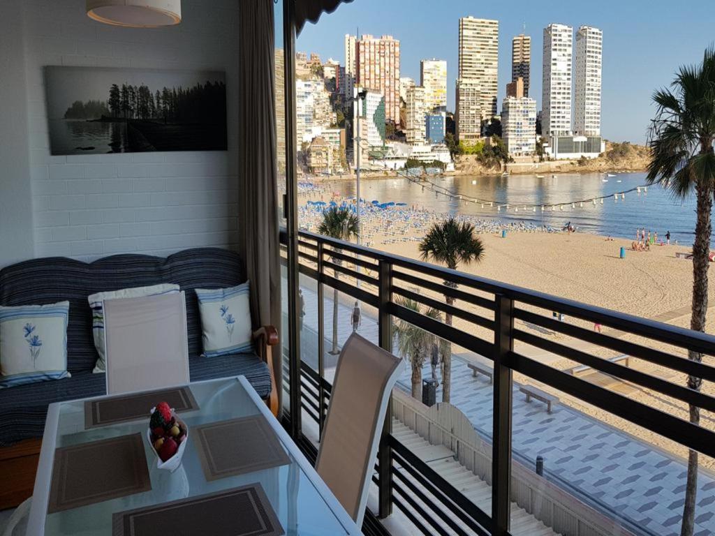 Apartamento 1ªlinea 4-5 Pax Wifi-benidorm1hab Y 2 Sofas, Aire, Playa Levante Cachirulo *