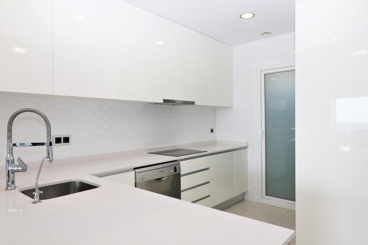 Sunset Drive 2-4 Apartment *