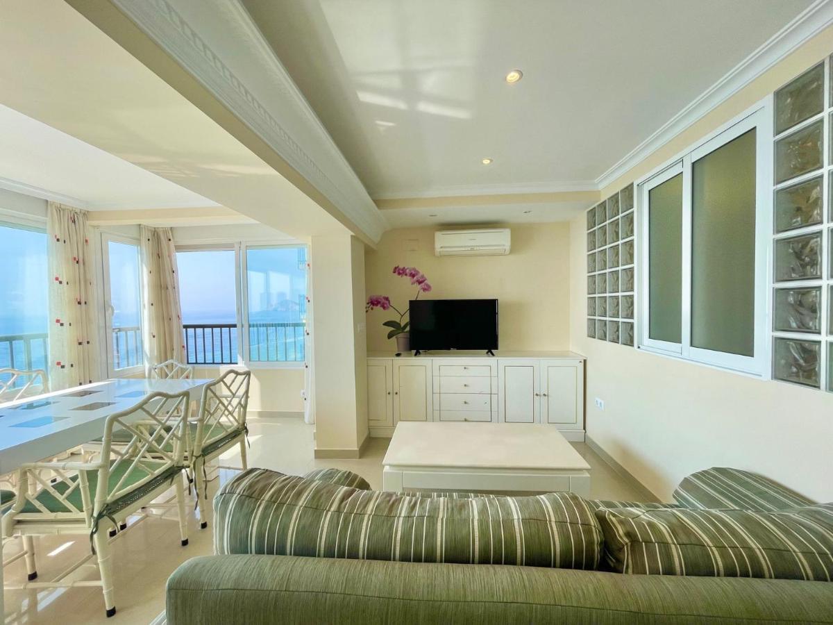 Miramar Seafront Levante R596 *