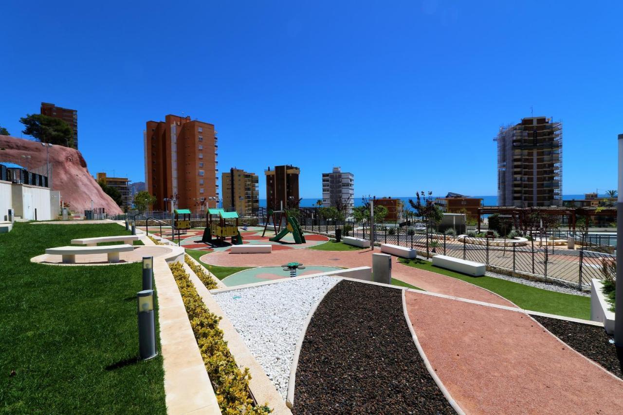 Sunset Drive 2-4 Apartment
