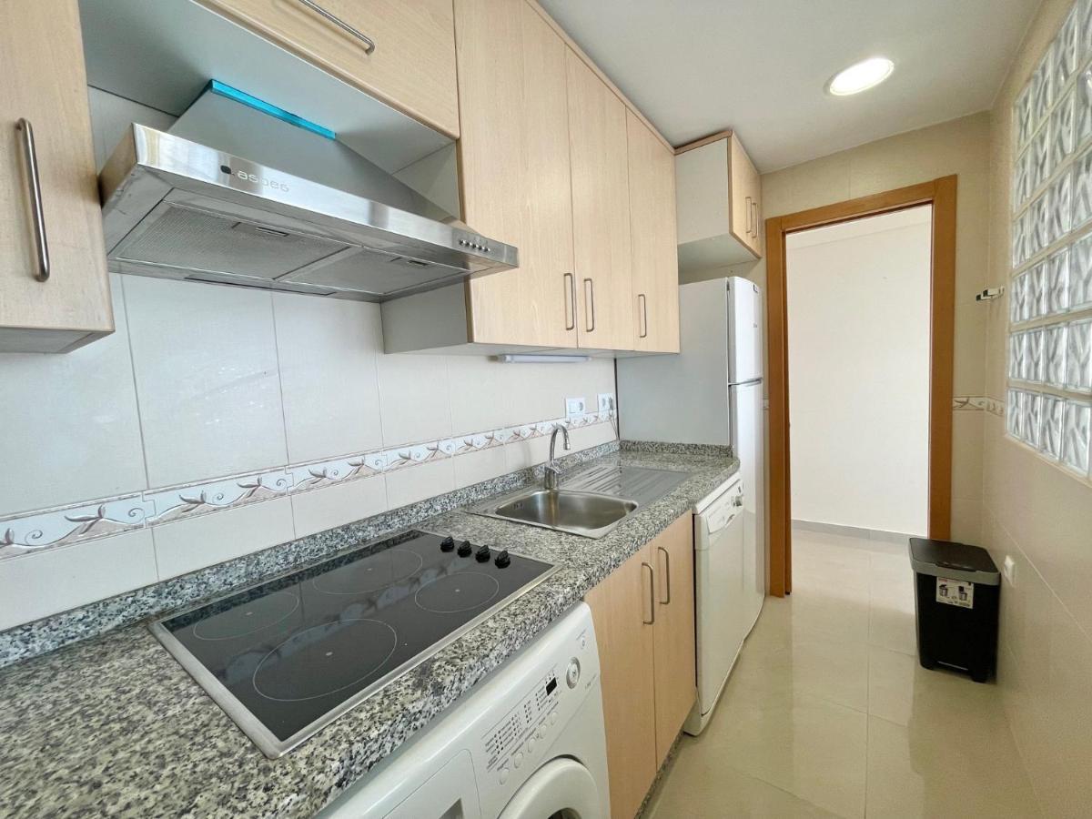 Miramar Seafront Levante R596 Appartement *