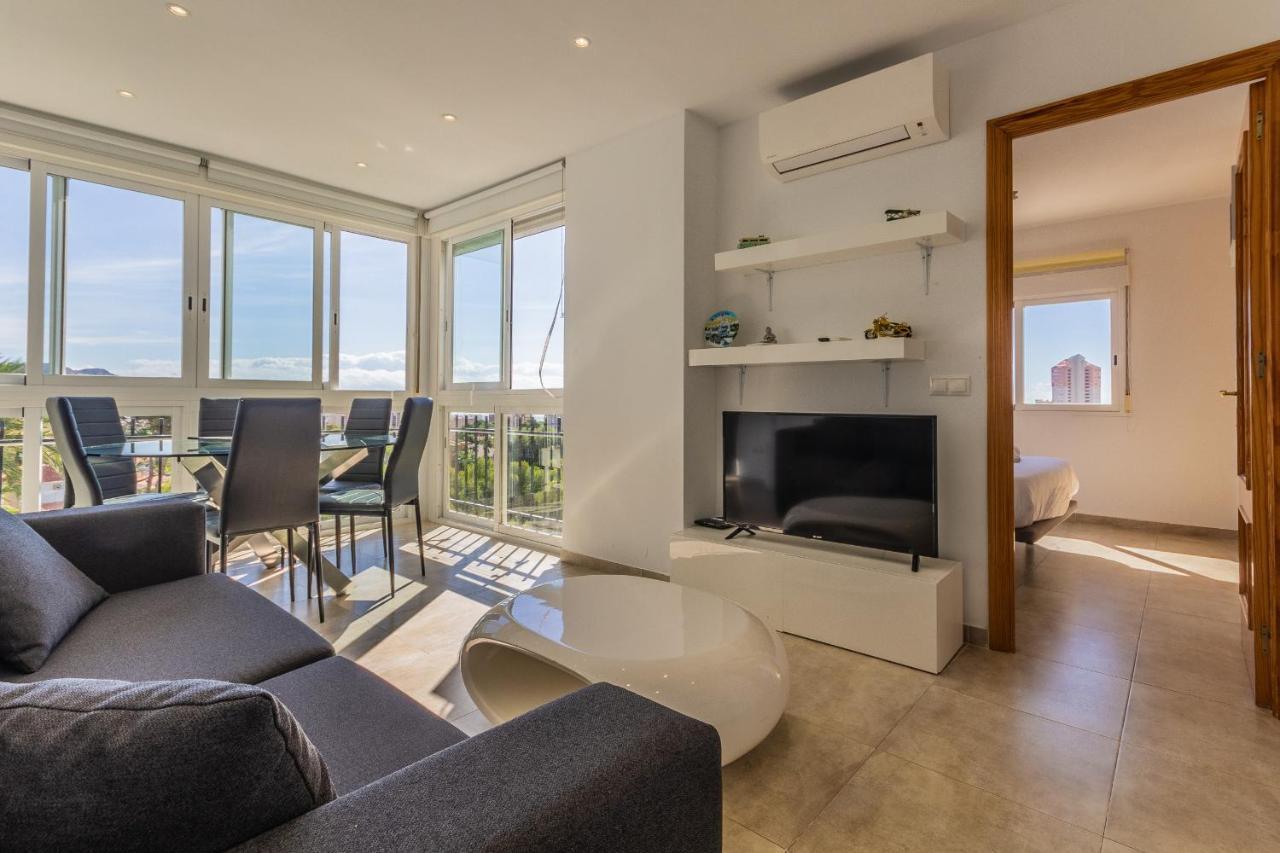 Amazing Views 2br Flat - Pool - Parking Benidorm