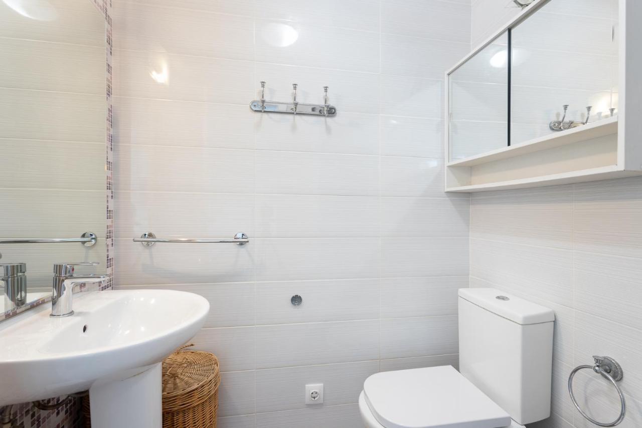Las Palmeras 12d Apartment *