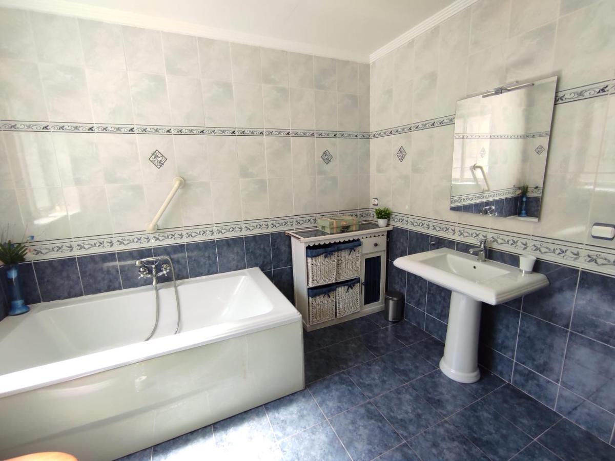 Con Piscina A Un Paso De La Playa Holiday home
