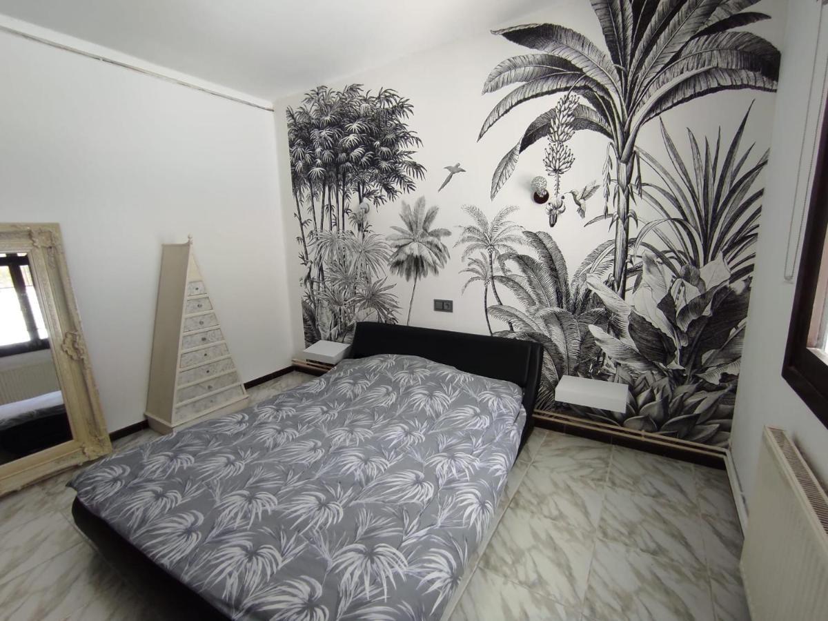Con Piscina A Un Paso De La Playa Holiday home Benidorm