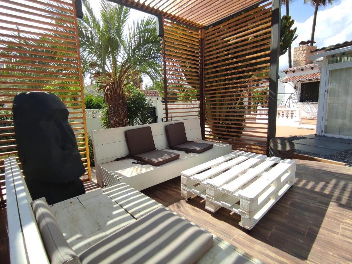Con Piscina A Un Paso De La Playa Holiday home