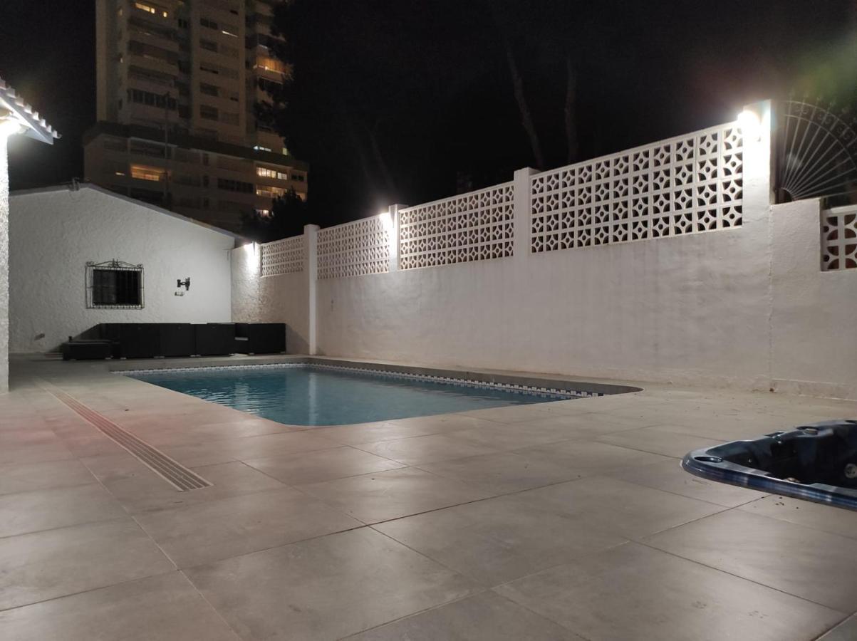 Con Piscina A Un Paso De La Playa Holiday home *