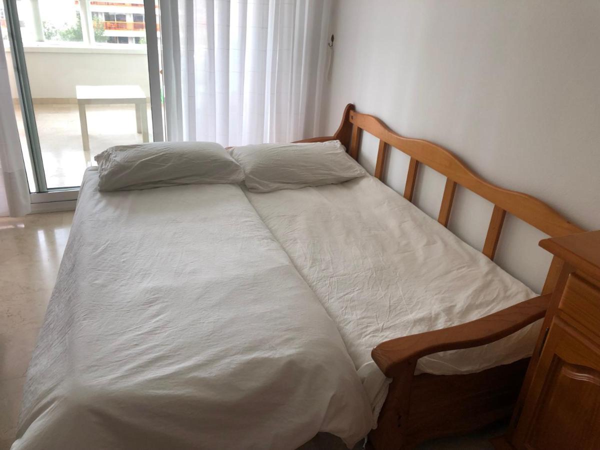 De Vacaciones En Gemelos 22 T1 * Benidorm