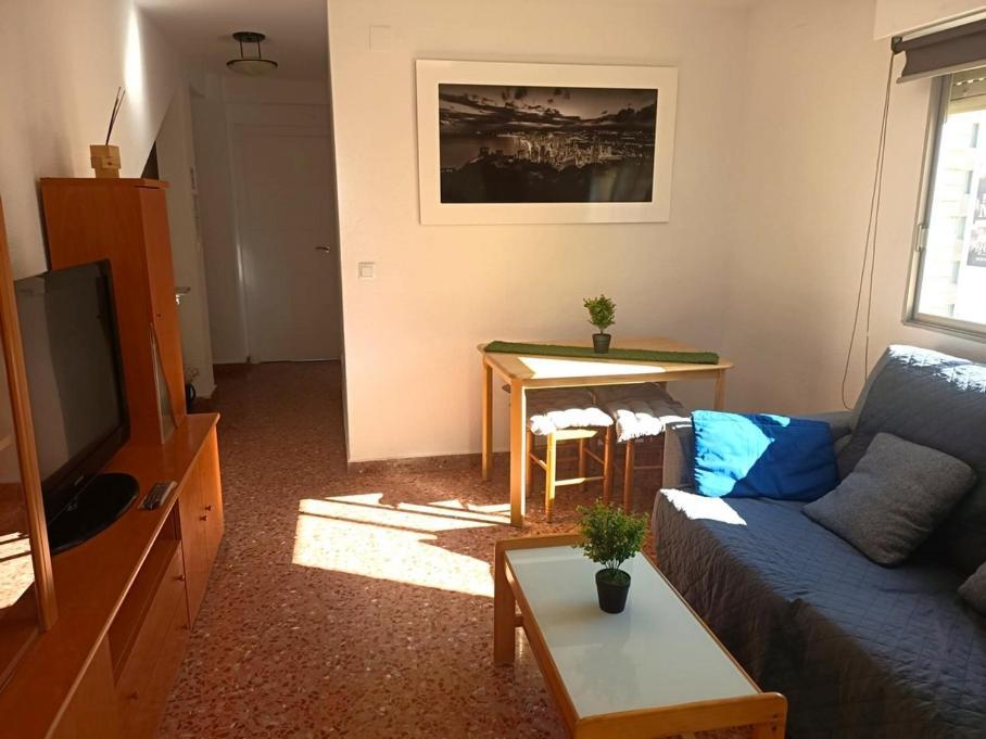Anna 5-a Levante * Benidorm