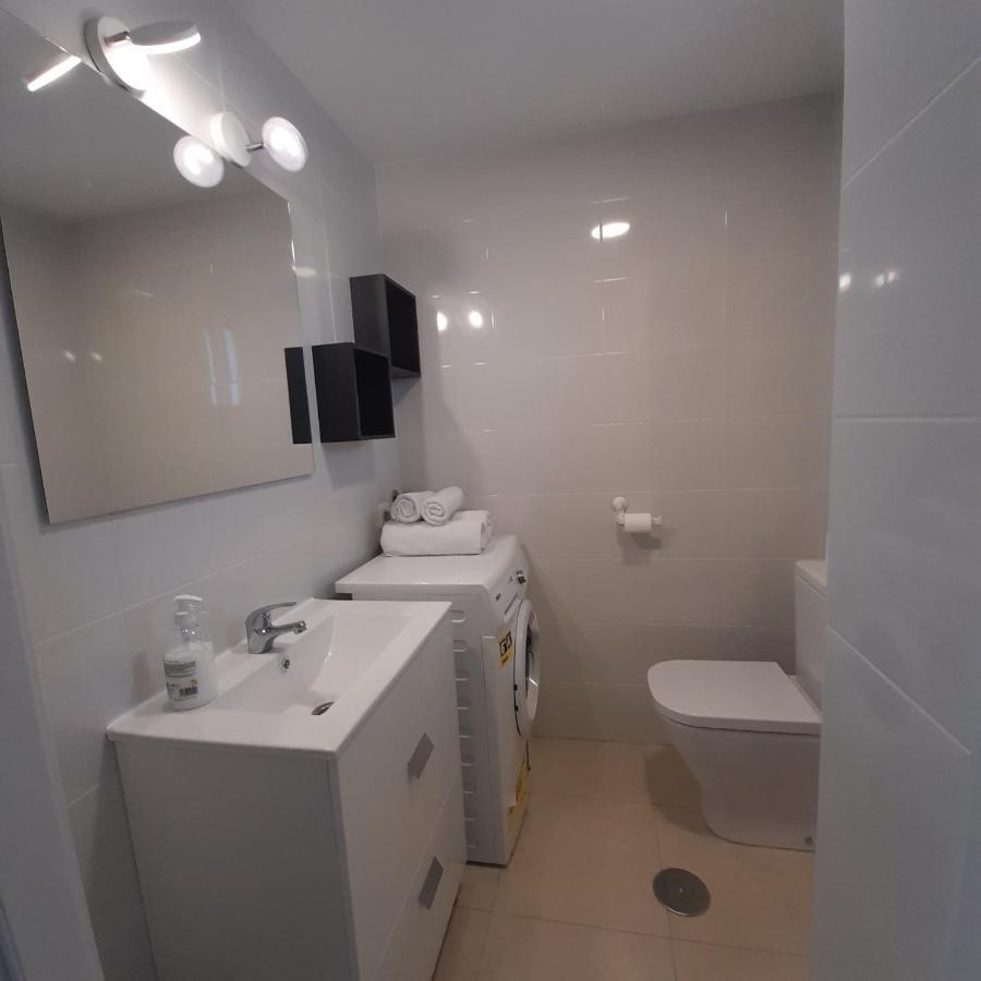 Glamour Alhambra Rincon De Loix Benidorm-sea View-free Parking, Wi-fi, Pool, New Air Conditioning *
