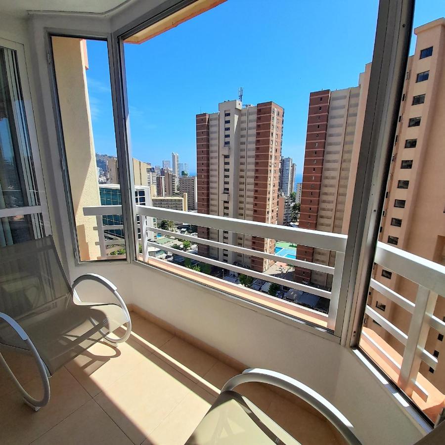 Glamour Alhambra Rincon De Loix Benidorm-sea View-free Parking, Wi-fi, Pool, New Air Conditioning Appartement *