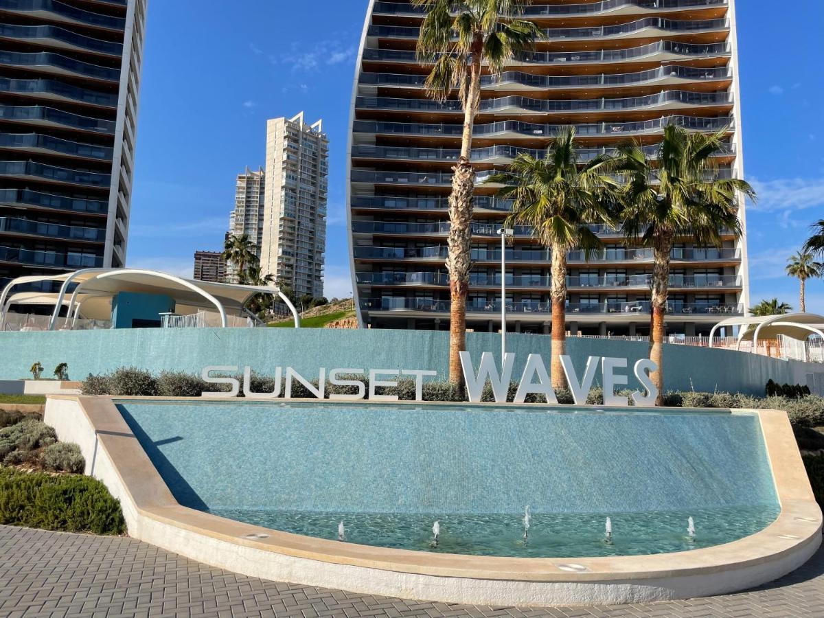 Sungalore Sunset Waves *