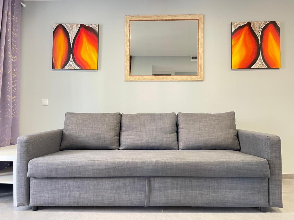 New Square Ocean Apartment