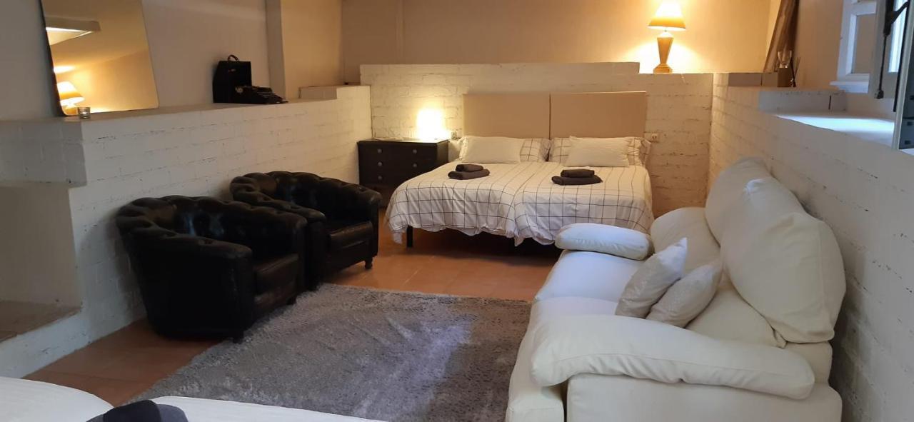 - Kitchen, Pool, Barbecue&large Garden Benidorm