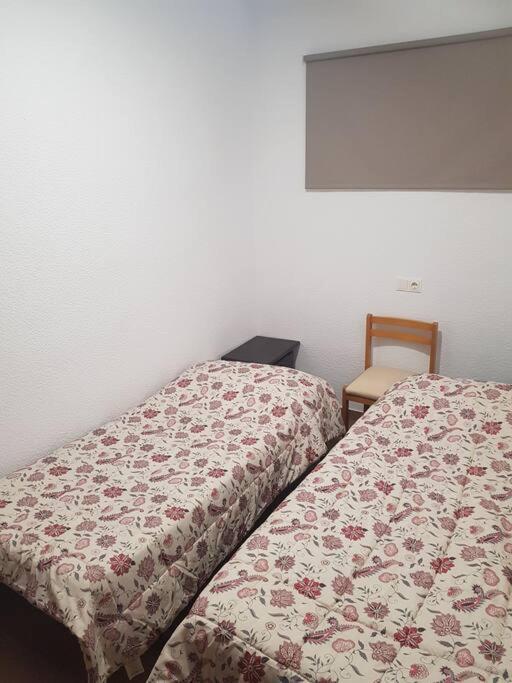Queen Apartment. Cozy & Close To The Beach Apartment. Pool/parking. * Benidorm
