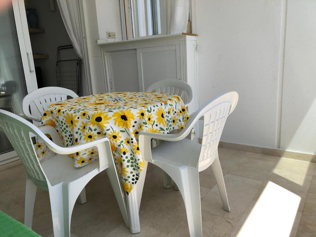 De Vacaciones En Gemelos 22 T1 Benidorm