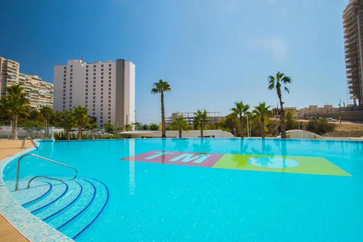 Waves - Relax In Costa Blanca * Benidorm